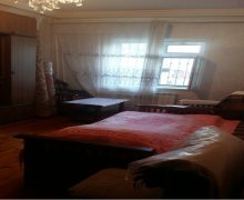 Satılır Köhnə Tikili Azadlıq m., 8-ci mikrorayon, Binəqədi r.