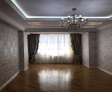 7-ci mkr-da satılan evlər Azadlıq m., 7-ci mikrorayon, Binəqədi r.