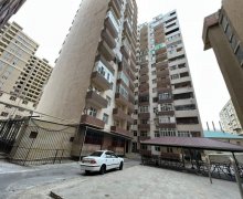 Satılır Yeni Tikili Elmlər akademiyası m., Yasamal qəs., Yasamal r.