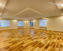 Satılır Yeni Tikili Elmlər akademiyası m., Yasamal r.