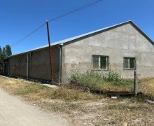 Satılır Bağ evi Xaçmaz ş.