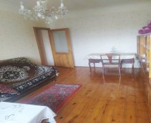 Satılır Köhnə Tikili Azadlıq m., 8-ci mikrorayon, Binəqədi r.