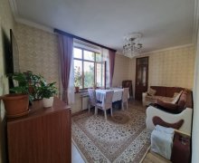 Satılır Köhnə Tikili Nizami m., Yasamal r.