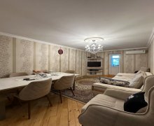 Satılır Köhnə Tikili Xalqlar dostluğu m., 8-ci kilometr, Nizami r.