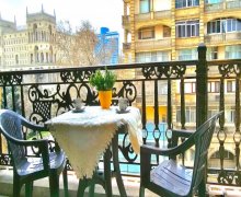 Kirayə (günlük) Köhnə Tikili 28 May m., Absheron Marriott otel, Səbail r. Kirayə (günlük) Köhnə Tikili 28 May m., Absheron Marriott otel, Səbail r.