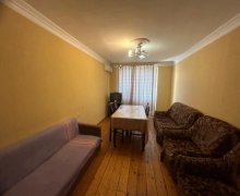 Satılır Köhnə Tikili Elmlər akademiyası m., Yasamal r.