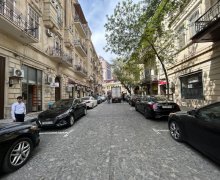 Arenda aylıq obyekt Sahil m., Səbail r.