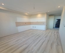 Satılır Yeni Tikili Qaraçuxur qəs., Suraxanı r.