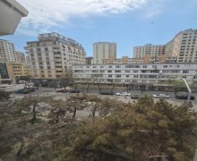 Satılır Köhnə Tikili Elmlər akademiyası m., Musabəyov parkı, Yasamal r.
