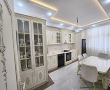 Satılır Yeni Tikili Azadlıq m., 8-ci mikrorayon, Binəqədi r.
