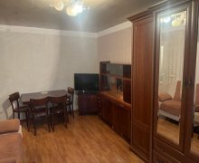 Satılır Köhnə Tikili İnşaatçılar m., Yasamal r.