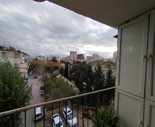 Satılır Köhnə Tikili Elmlər akademiyası m., Yasamal r.