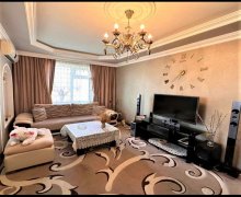 Satılır Köhnə Tikili Memar Əcəmi m., 9-cu mikrorayon, Binəqədi r.