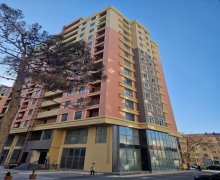 Satılır Yeni Tikili Qara Qarayev m., Nizami r.