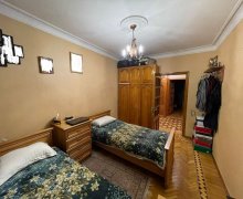 Satılır Köhnə Tikili Azadlıq m., 8-ci mikrorayon, Binəqədi r.