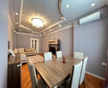 Satılır Yeni Tikili Azadlıq m., 7-ci mikrorayon, Binəqədi r.