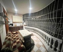 Satılır Köhnə Tikili Azadlıq m., 8-ci mikrorayon, Binəqədi r.