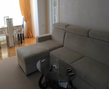 Kirayə (aylıq) Köhnə Tikili Elmlər akademiyası m., Yasamal qəs., Yasamal r.