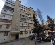 Satılır Köhnə Tikili 20 Yanvar m., 9-cu mikrorayon, Binəqədi r.