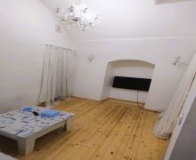 iceri seherde aylıq kiraye evler İçərişəhər m., Səbail r.