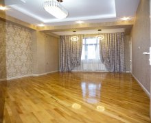 Satılır Yeni Tikili Memar Əcəmi m., Nəsimi r.