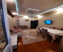 Satılır Yeni Tikili Azadlıq m., 8-ci mikrorayon, Binəqədi r.