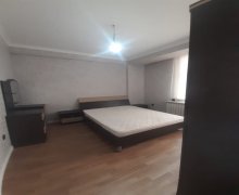 Satılır Yeni Tikili İnşaatçılar m., Yeni Yasamal qəs., Yasamal r.