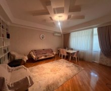 Satılır Yeni Tikili Qara Qarayev m., Nizami r.