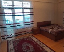 neftcilerde aylıq 2 otaqli kiraye evler Neftçilər m., Nizami r.