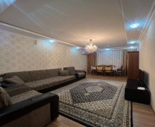 Satılır Köhnə Tikili Memar Əcəmi m., 9-cu mikrorayon, Binəqədi r.