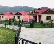 Kirayə (günlük) Həyət evi/villa Qax ş. Kirayə (günlük) Həyət evi/villa Qax ş.