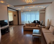 28 mayda satilan bina evleri 28 May m., Nəsimi r.