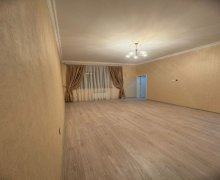 Satılır Yeni Tikili Azadlıq m., 8-ci mikrorayon, Binəqədi r.