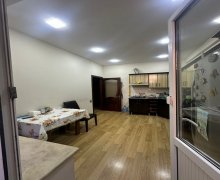 Satılır Yeni Tikili İnşaatçılar m., Yeni Yasamal qəs., Yasamal r.