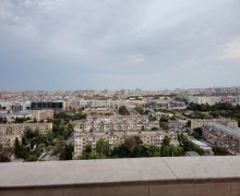 Satılır Yeni Tikili Azadlıq m., 8-ci mikrorayon, Binəqədi r.