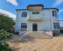 Kirayə (aylıq) Həyət evi/villa Biləcəri qəs., Binəqədi r. Kirayə (aylıq) Həyət evi/villa Biləcəri qəs., Binəqədi r.