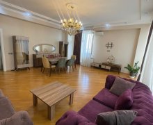 Satılır Yeni Tikili Azadlıq m., Binəqədi r.