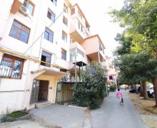 Satılır Köhnə Tikili Memar Əcəmi m., 4-cü mikrorayon, Nəsimi r.