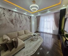 Satılır Yeni Tikili Bakıxanov qəs., Sabunçu r.