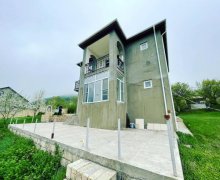 Satılır Həyət evi/villa Quba ş. Satılır Həyət evi/villa Quba ş.