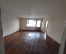 Satılır Köhnə Tikili Azadlıq m., 7-ci mikrorayon, Binəqədi r.