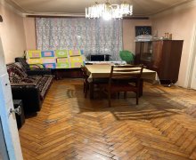 Satılır Köhnə Tikili Neftçilər m., Bakıxanov qəs., Sabunçu r.