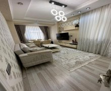 Satılır Yeni Tikili İnşaatçılar m., Yeni Yasamal qəs., Yasamal r.