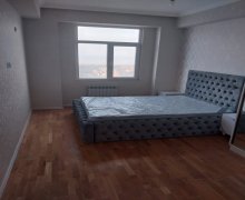 Satılır Yeni Tikili Yeni Günəşli qəs., Suraxanı r.