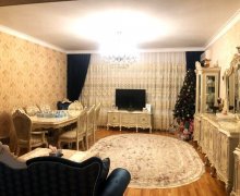 Satılır Yeni Tikili Azadlıq m., Binəqədi r.