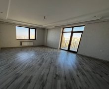 Satılır Yeni Tikili Yeni Günəşli qəs., Suraxanı r.