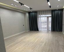 Satılır Yeni Tikili Bakıxanov qəs., Sabunçu r.