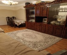 Satılır Köhnə Tikili Neftçilər m., Nizami r. Satılır Köhnə Tikili Neftçilər m., Nizami r.