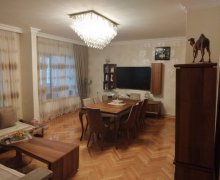 Satılır Köhnə Tikili 9-cu mikrorayon, Binəqədi r.