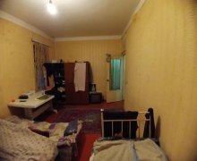 Satılır Köhnə Tikili İnşaatçılar m., Yeni Yasamal qəs., Yasamal r.